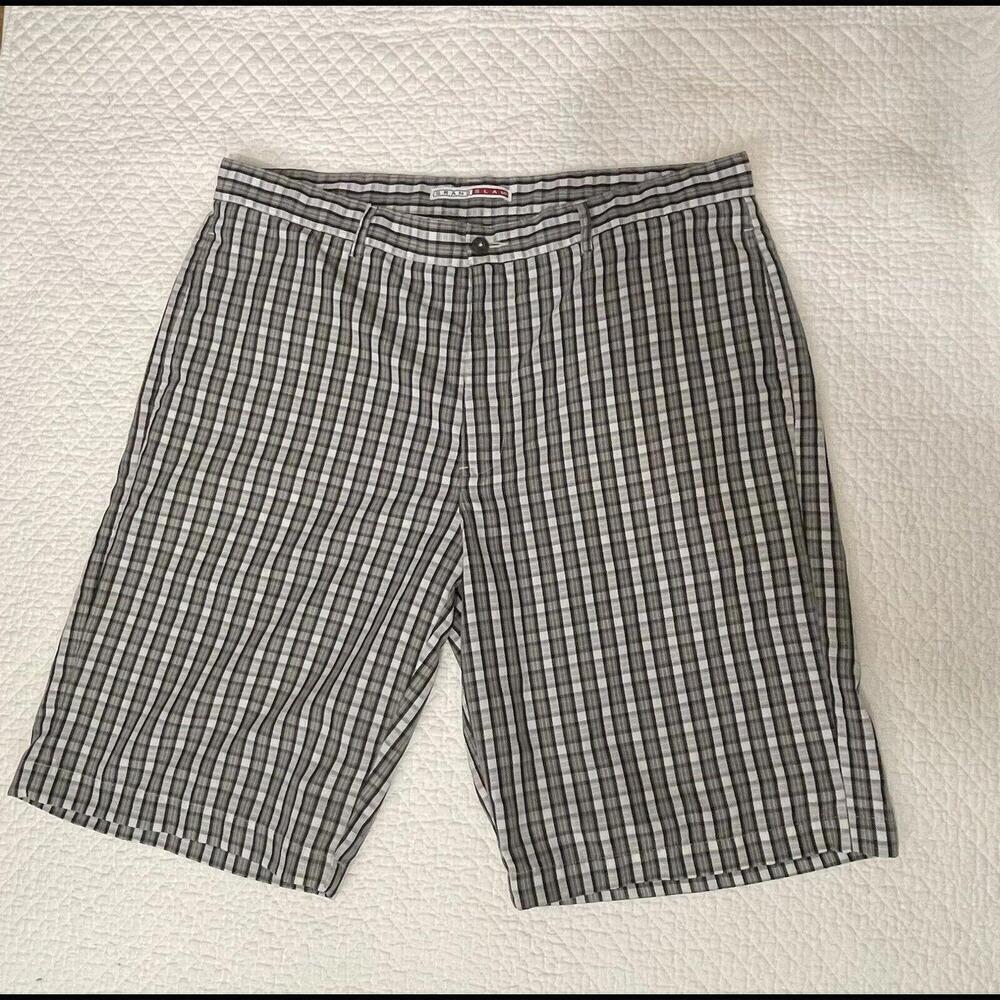 Grand Slam Mens Gray Plaid Flat Front Shorts  Size 38 (a58)